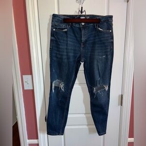 Old Navy Rockstar Mid-Rise Super Skinny Distressed Blue Jeans Size 14